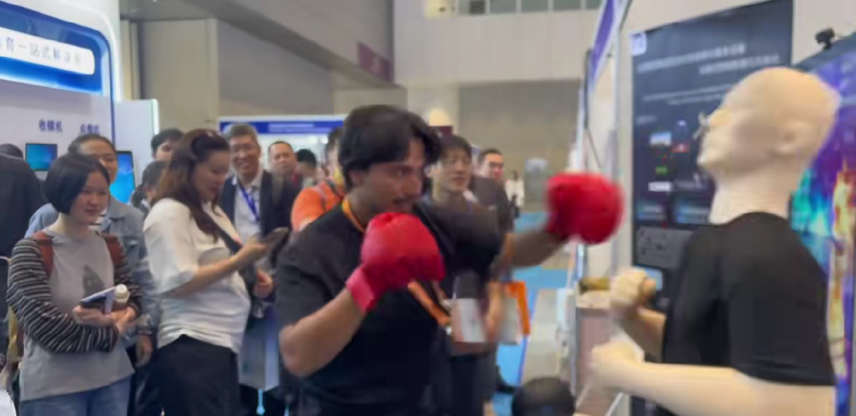 第二十七届高交会灵构科技展台